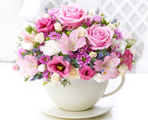¿Cómo se rompió el contenedor de flores? 