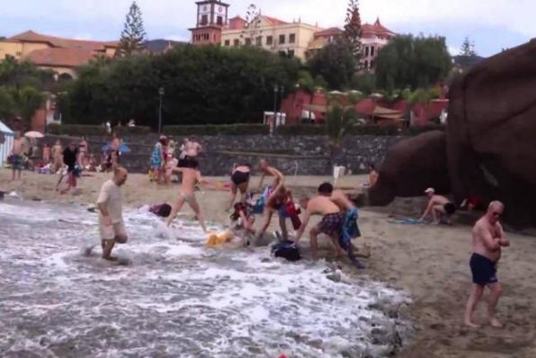 Un extraño tsunami golpeó la playa de Odessa